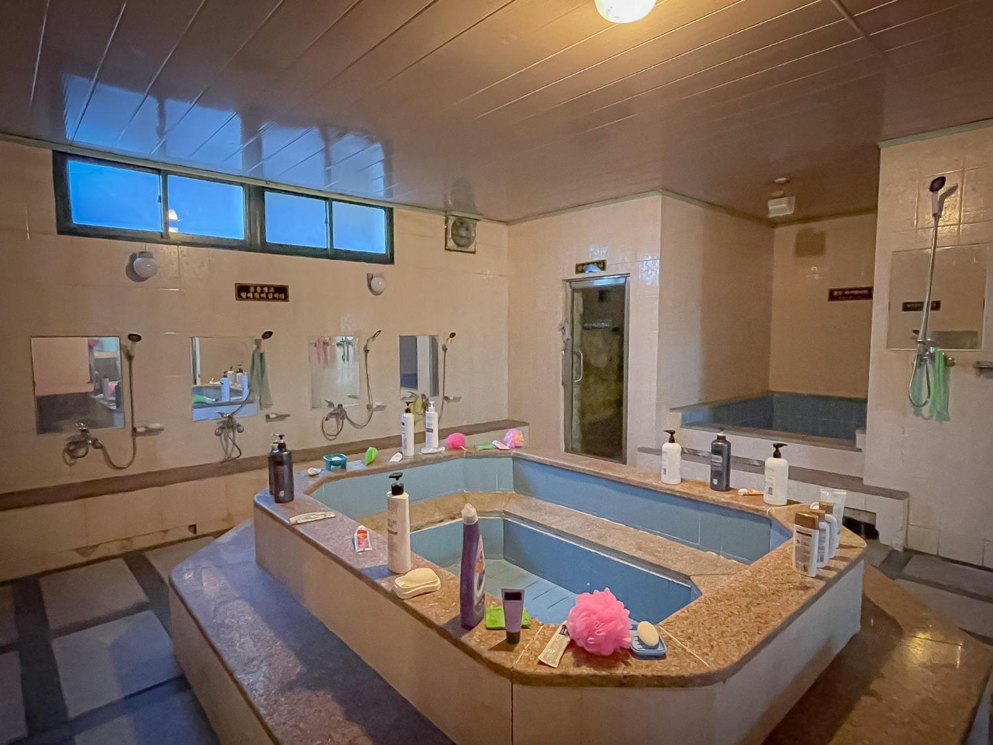 Samcheongdong Korea Guesthouse Seoul Bagian luar foto